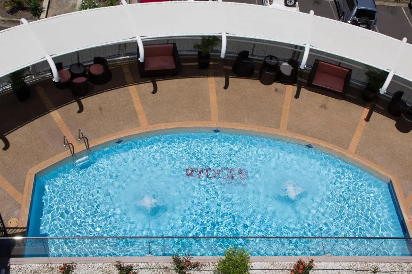 Gladstone Capricorn Apartments OUTDOOR_POOL