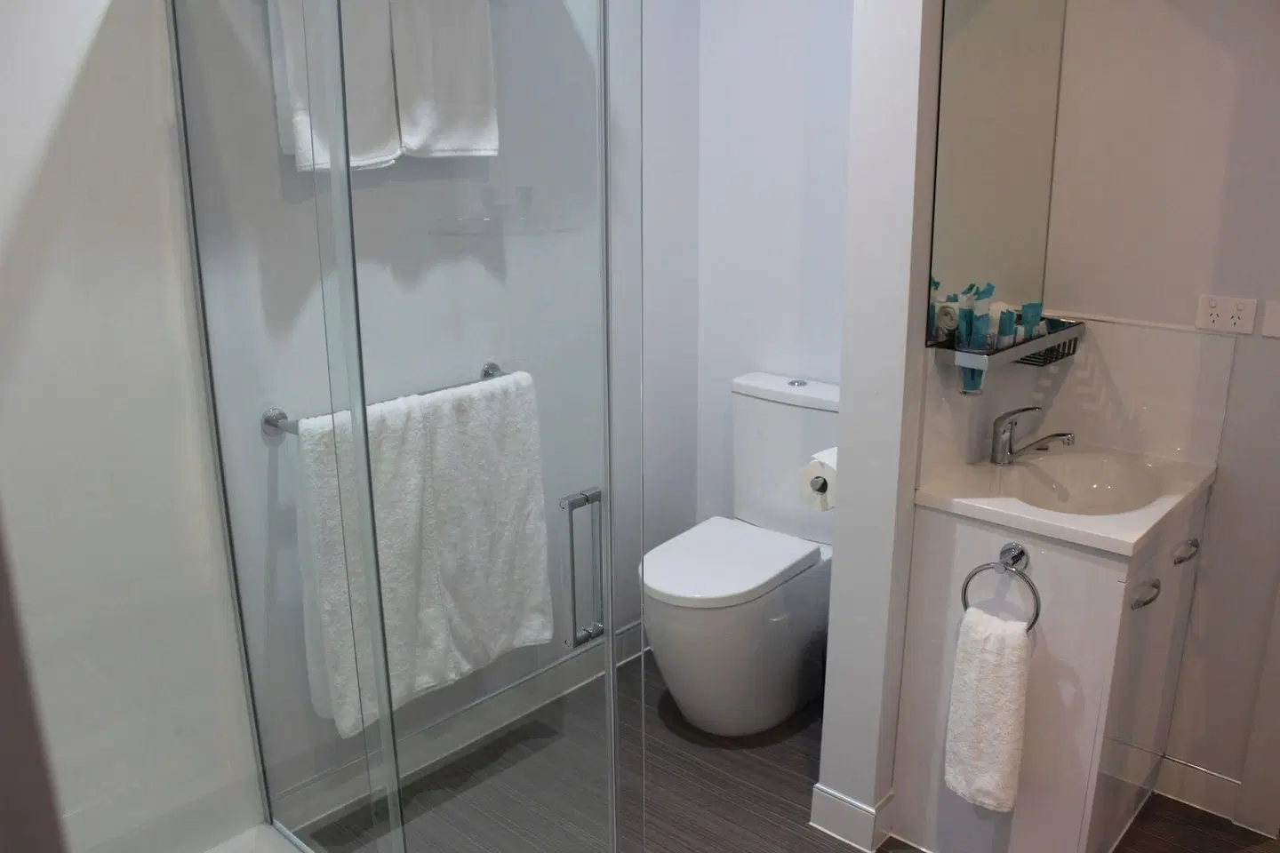 Beach Hotel Badezimmer