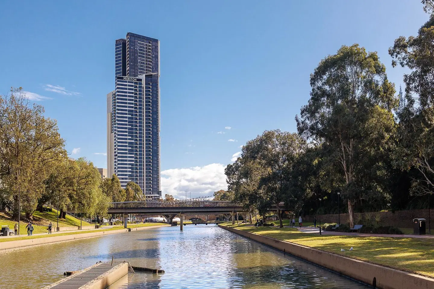 Meriton Suites Church Street, Parramatta OUTDOOR_POOL
