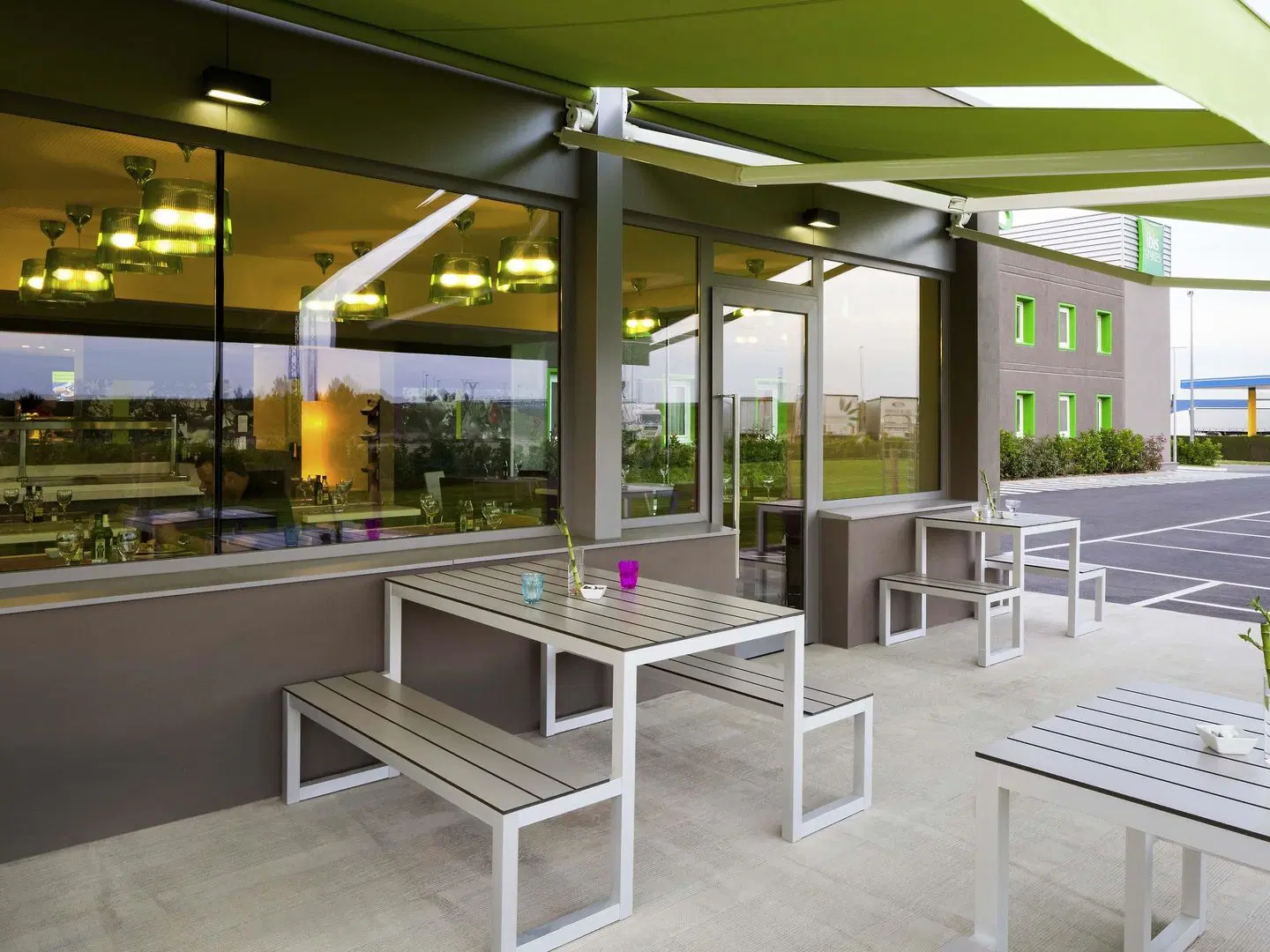 ibis Styles Lleida Torrefarrera Terrasse