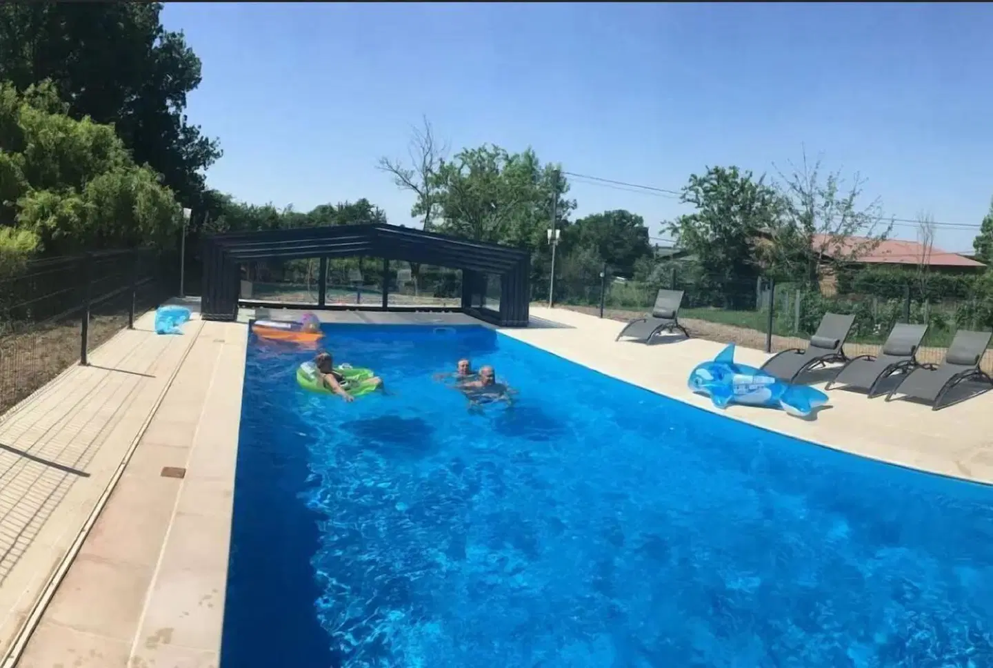 Alaguyauder La Chambre OUTDOOR_POOL