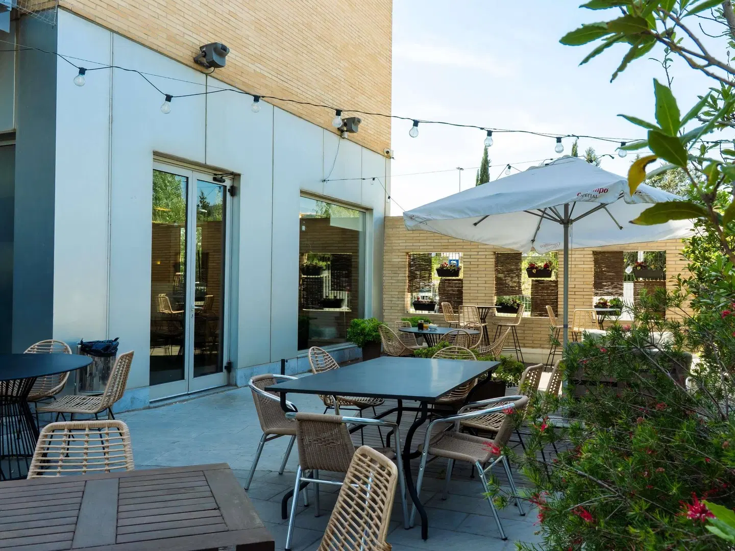 ibis Barcelona Molins de Rei Terrasse