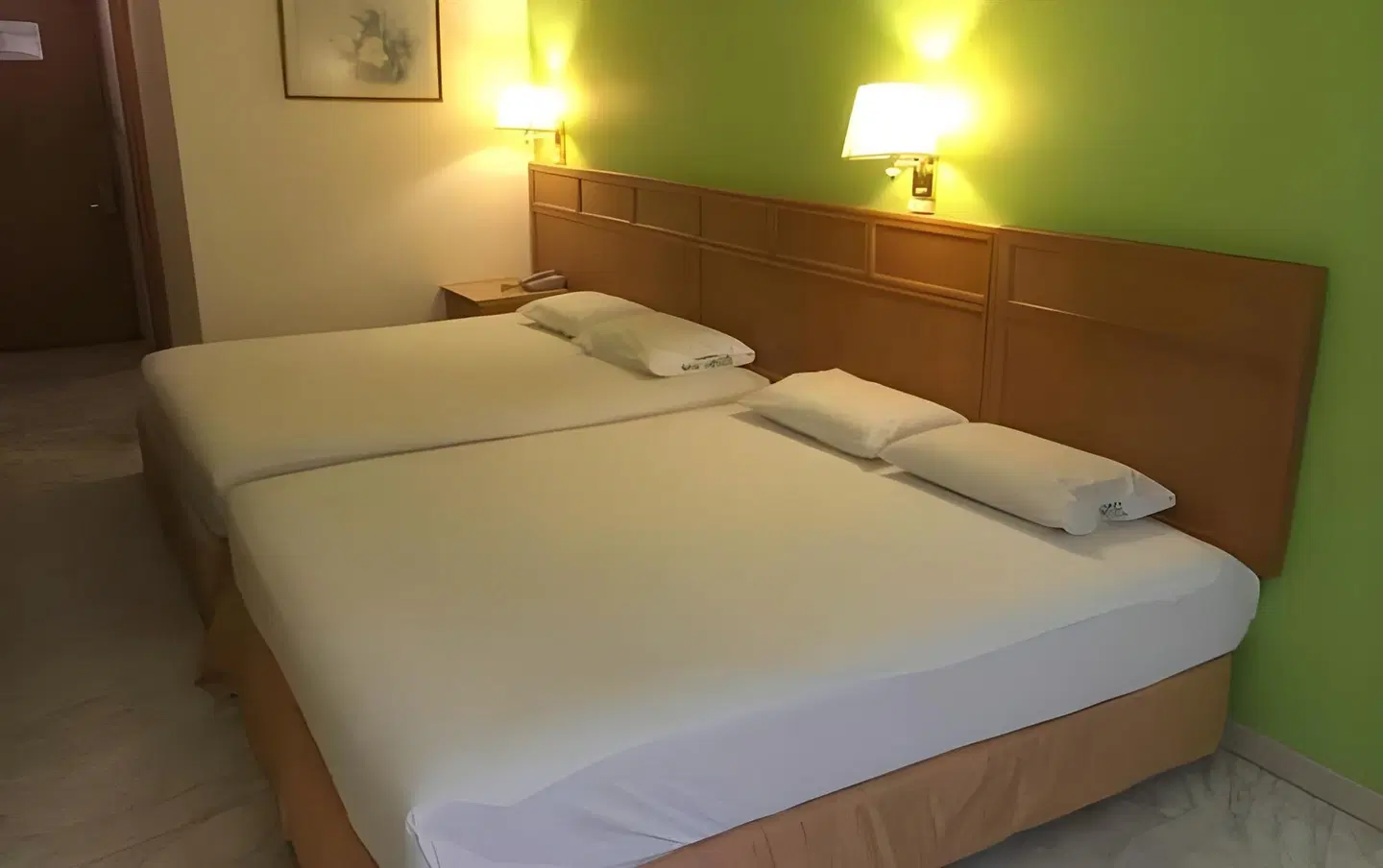Bright Star ROOM_EXAMPLE