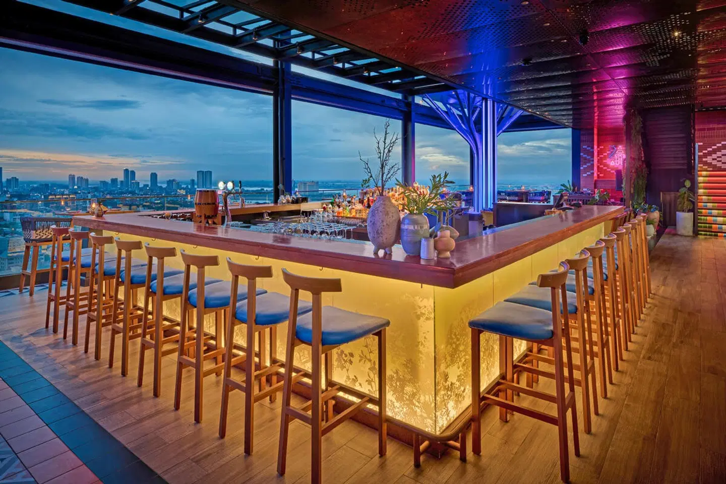 Novotel Phnom Penh BKK 1 Bar