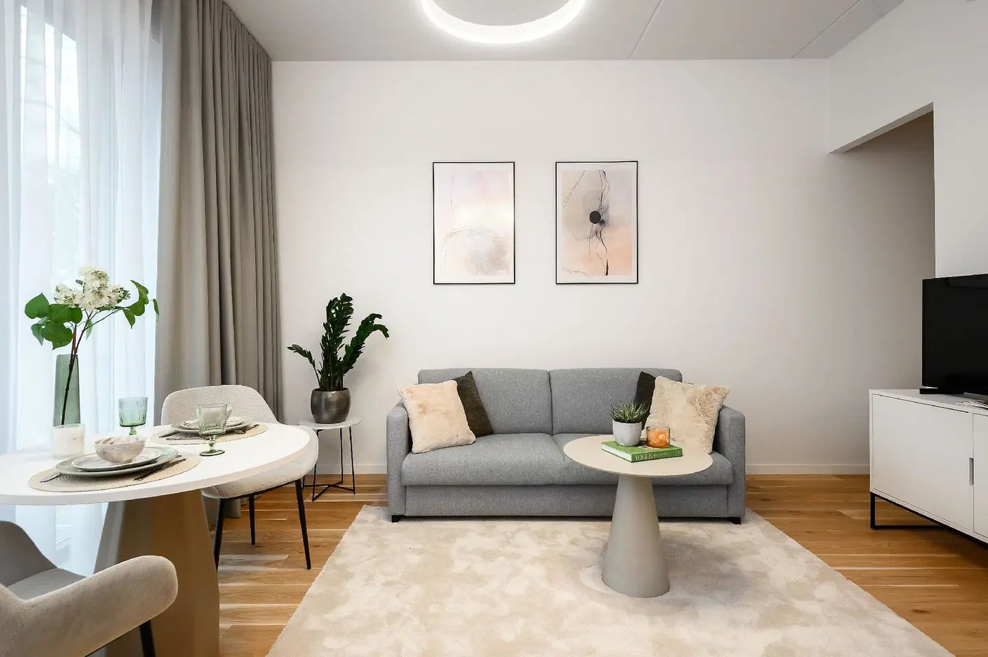 Bob W Parnu ROOM_EXAMPLE