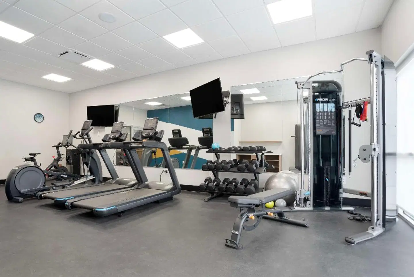 Best Western Plus Mobile Inn & Suites SPORTS_AND_LEISURE