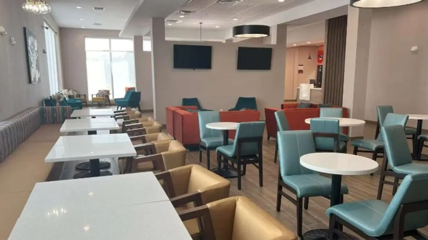 Best Western Plus Mobile Inn & Suites LOUNGE_LOBBY