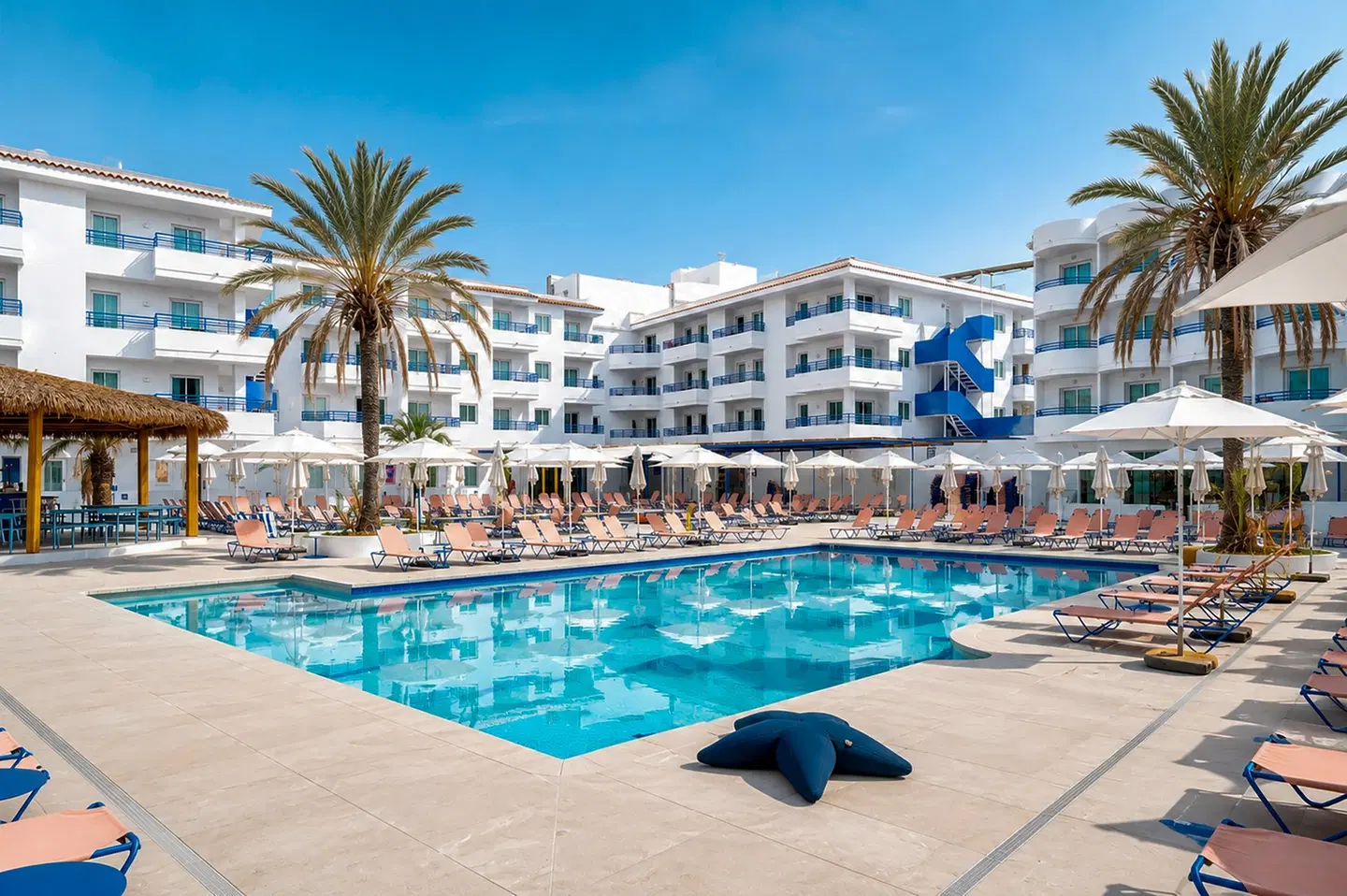 Coral Star (Appartements) OUTDOOR_POOL