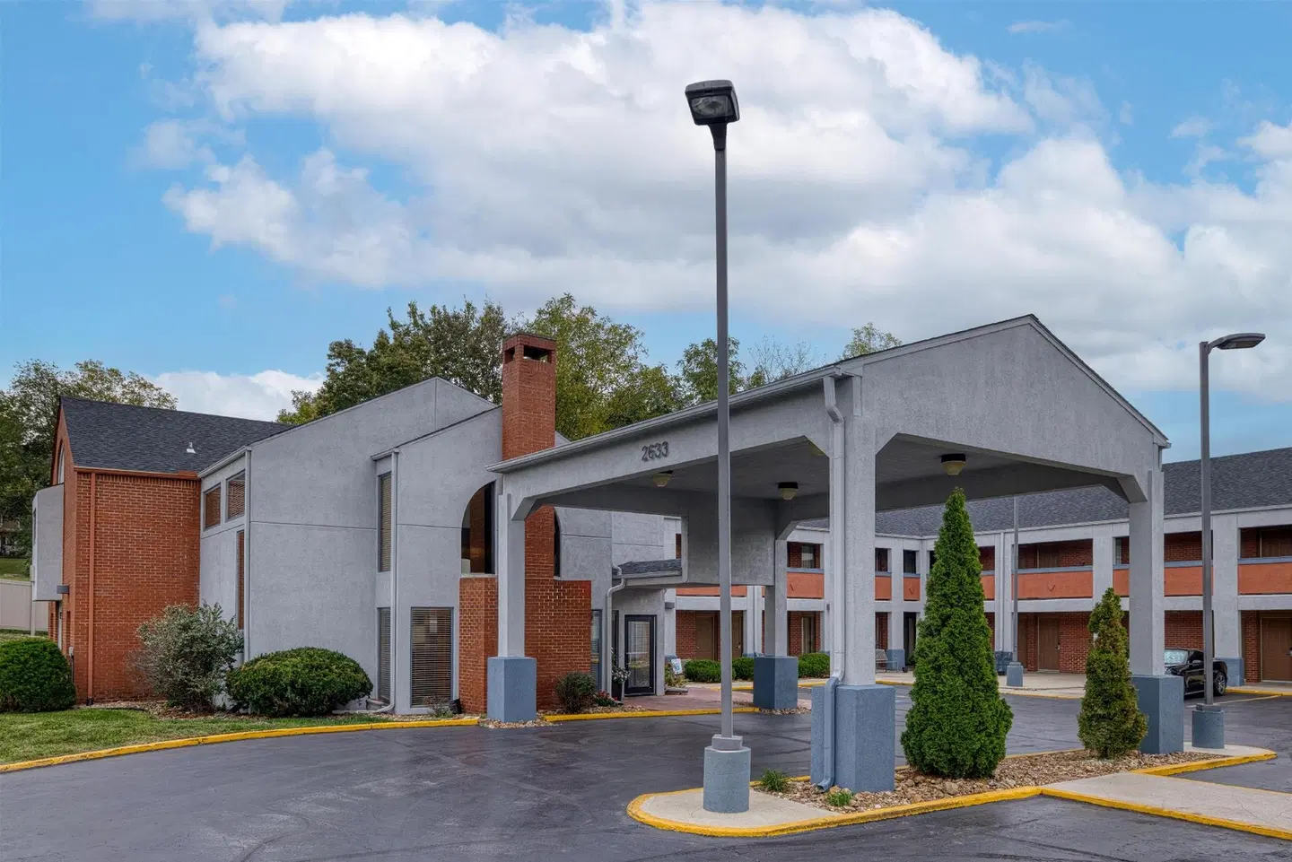 Best Western Country Inn - North EXTERIOR