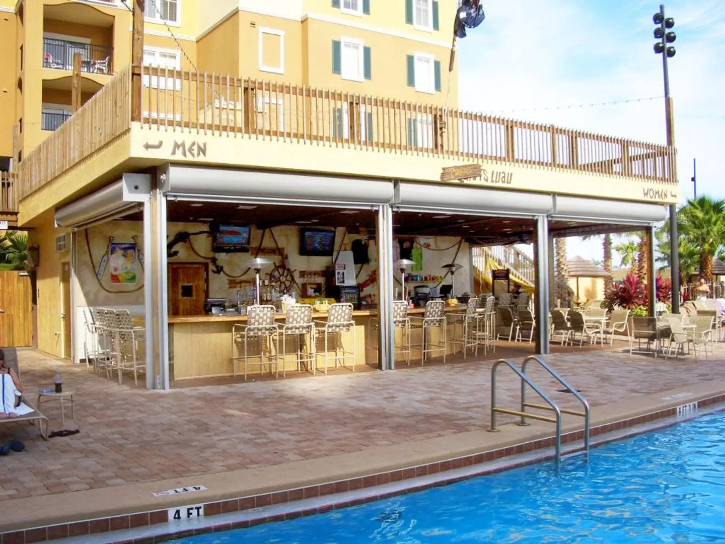 Lake Buena Vista Resort Village & Spa OUTDOOR_POOL