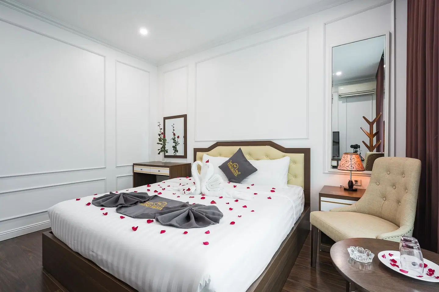 OYO 1155 Wind Hotel ROOM_EXAMPLE