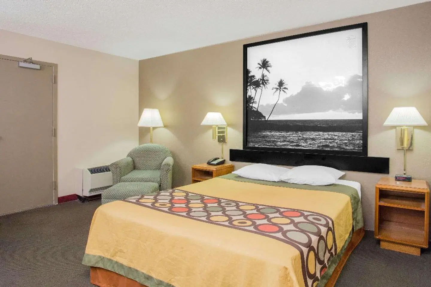 Super 8 Madison East ROOM_EXAMPLE