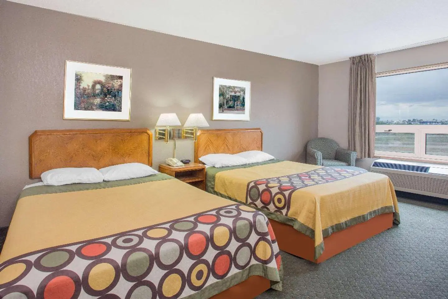 Super 8 Madison East ROOM_EXAMPLE