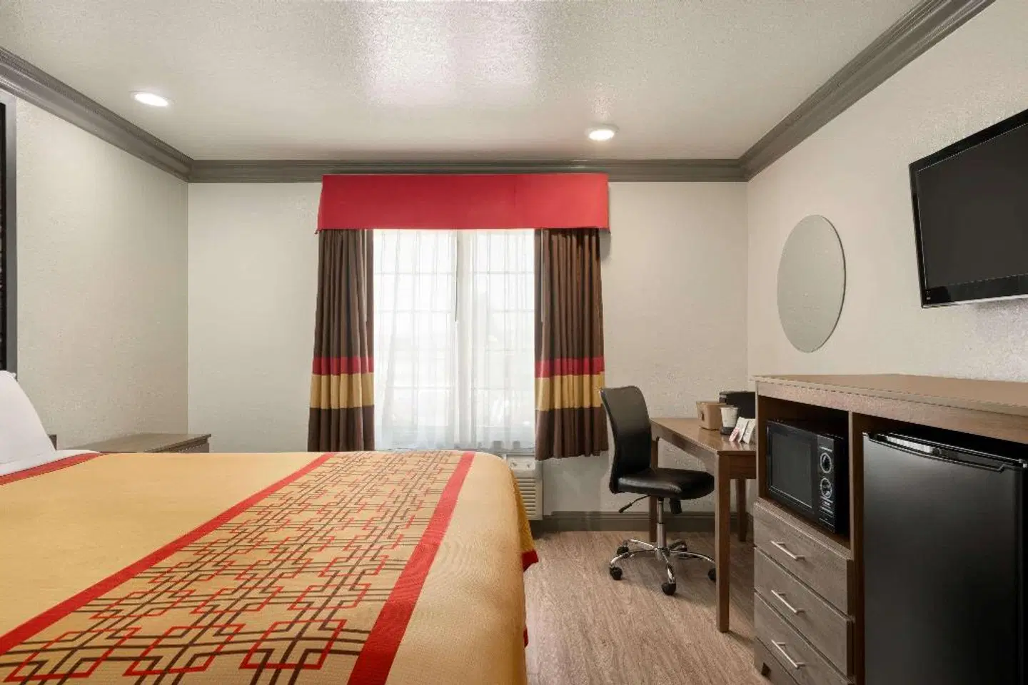 Super 8 by Wyndham Santa Clarita/Valencia ROOM_EXAMPLE