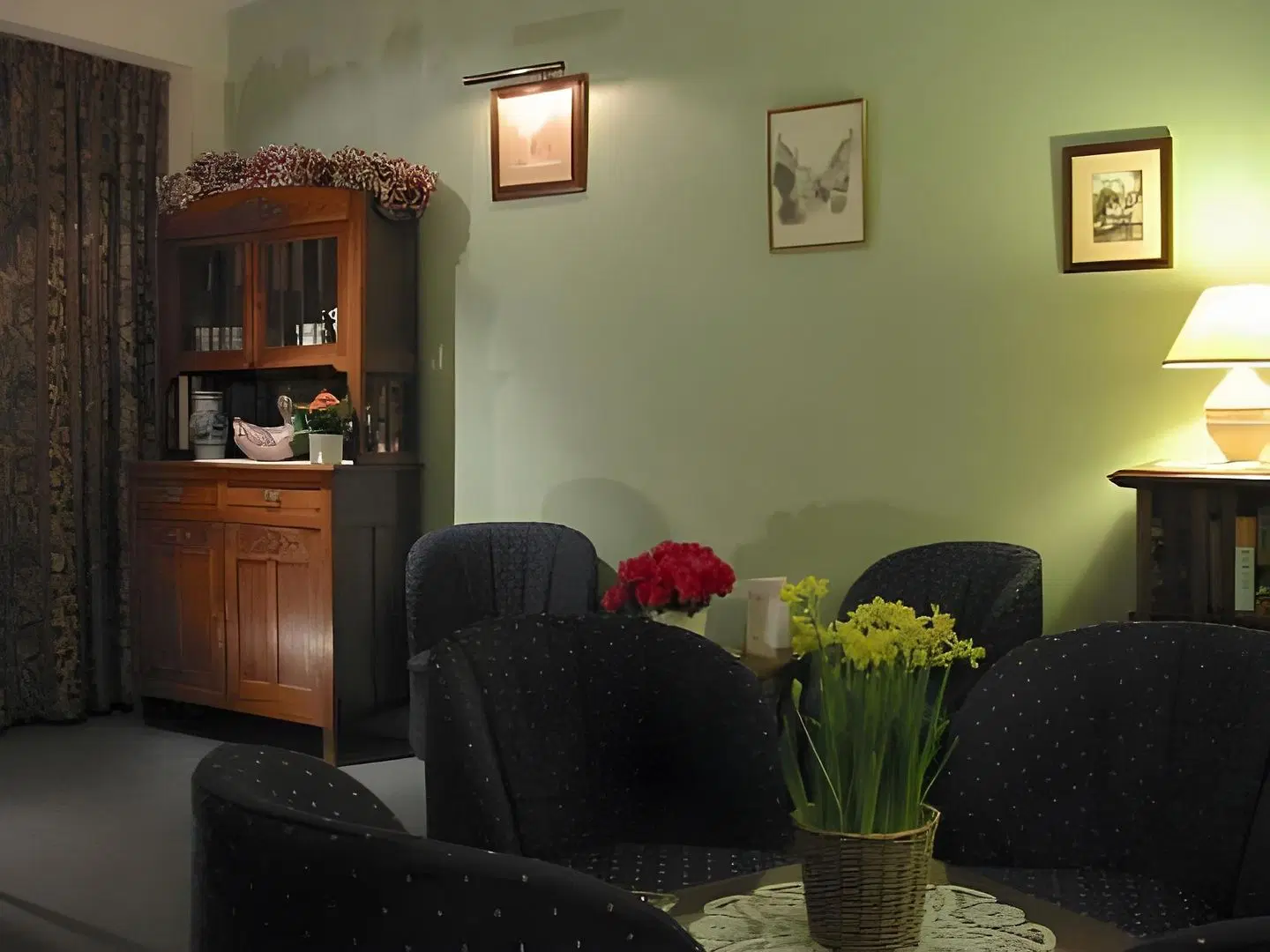 Fevery ROOM_EXAMPLE