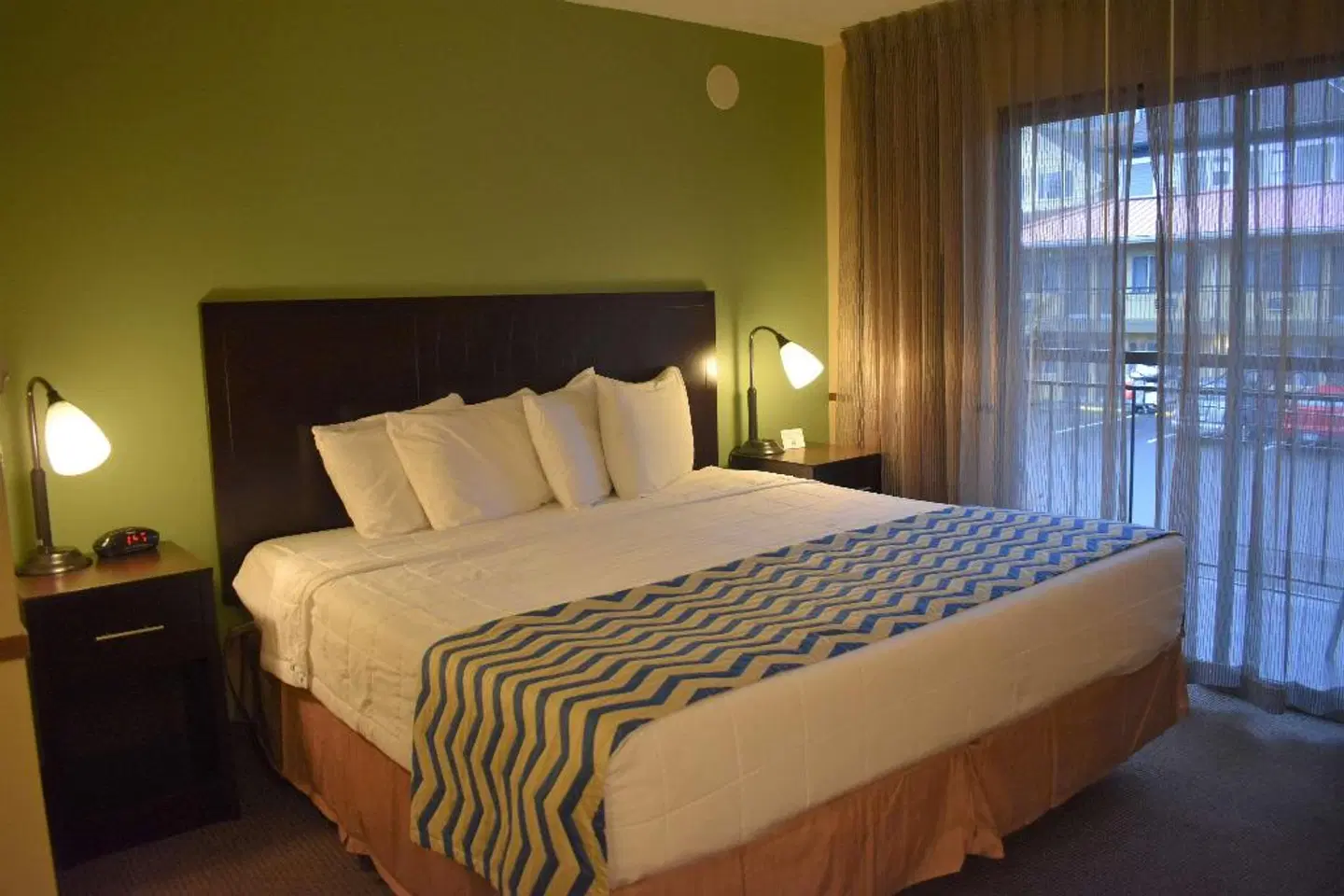Travelodge Portland City Center ROOM_EXAMPLE