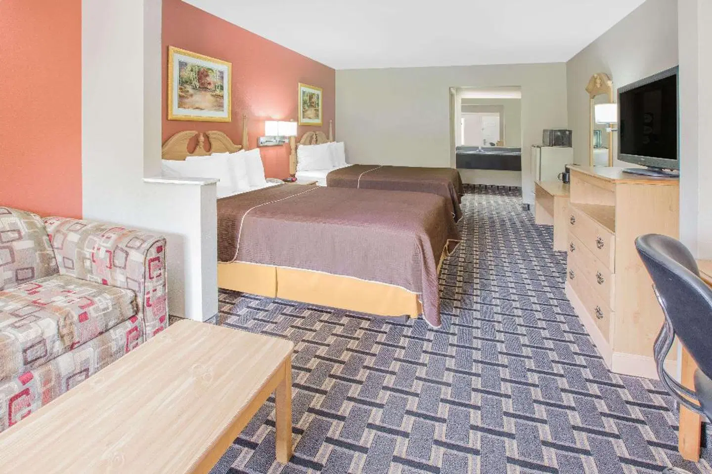 Days Inn & Suites Pine Bluff ROOM_EXAMPLE