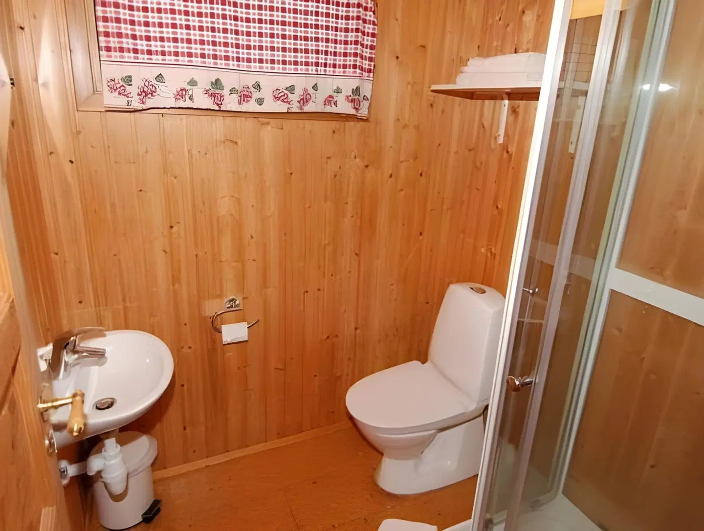 Sudur-Bár Guesthouse Badezimmer