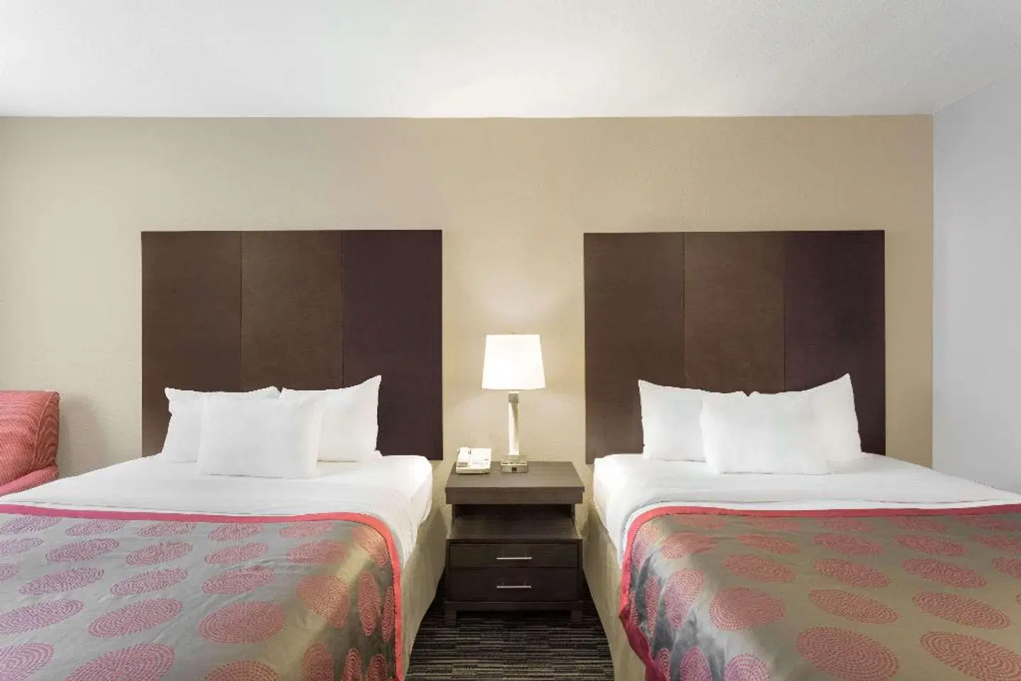 Ramada Limited Monterey ROOM_EXAMPLE
