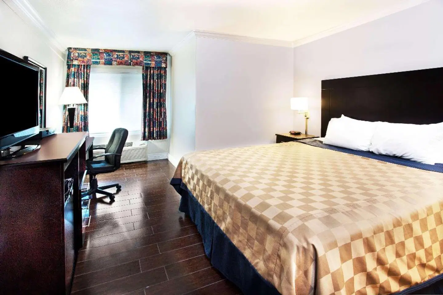 Travelodge by Wyndham Ocean Front ROOM_EXAMPLE