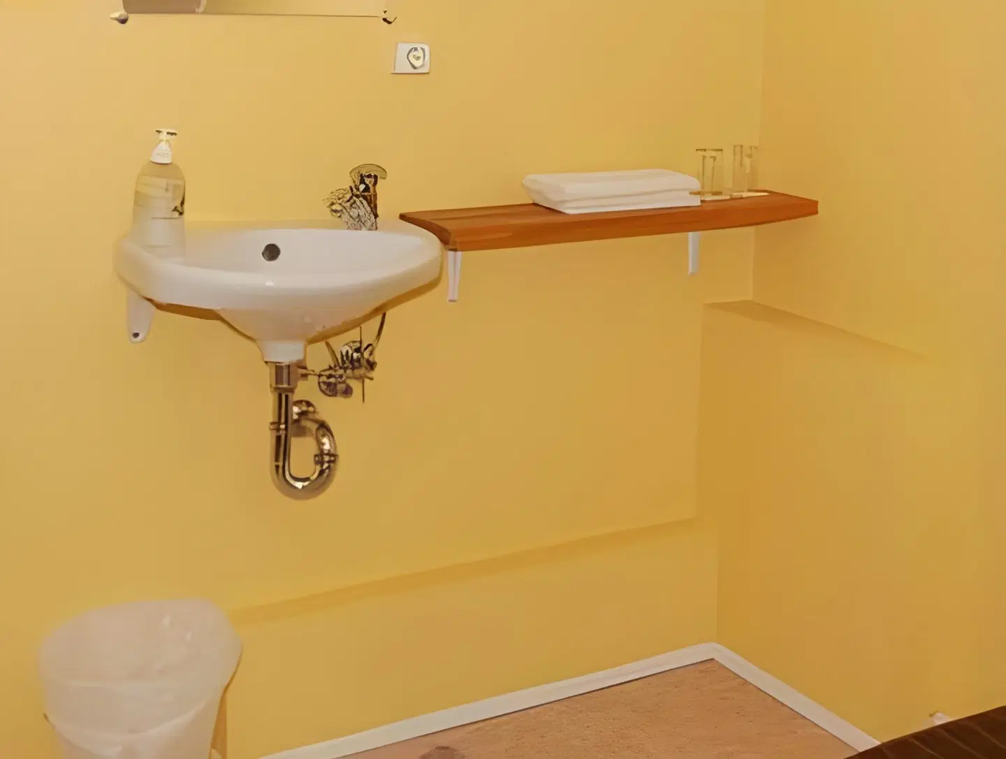 Sudur-Bár Guesthouse Badezimmer
