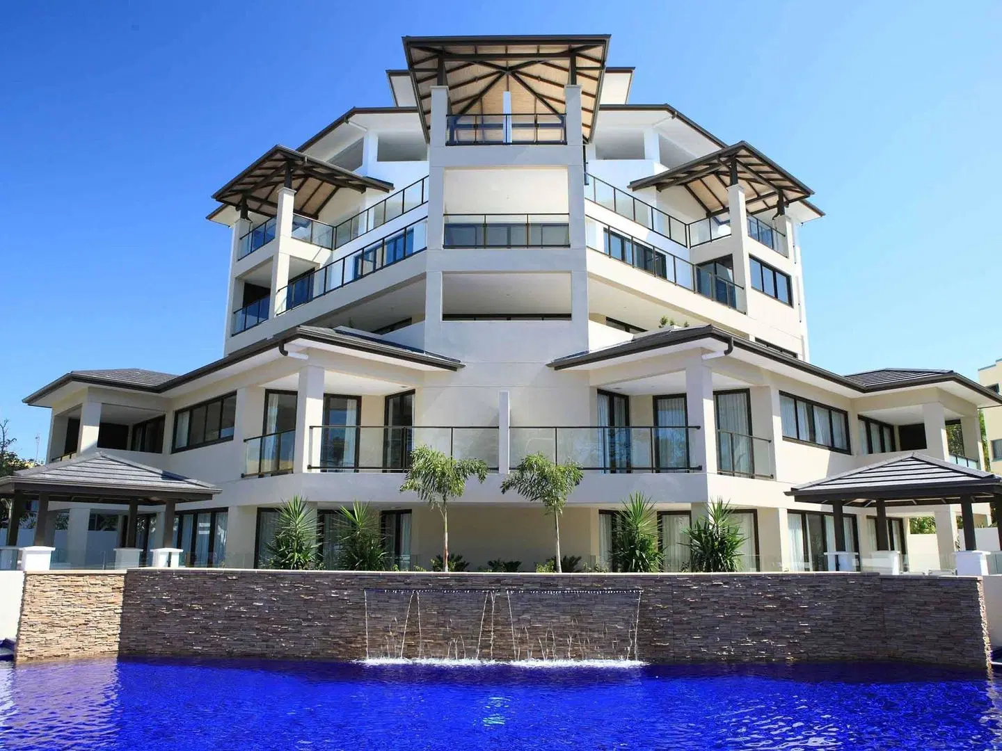 Grand Mercure Allegra Hervey Bay EXTERIOR