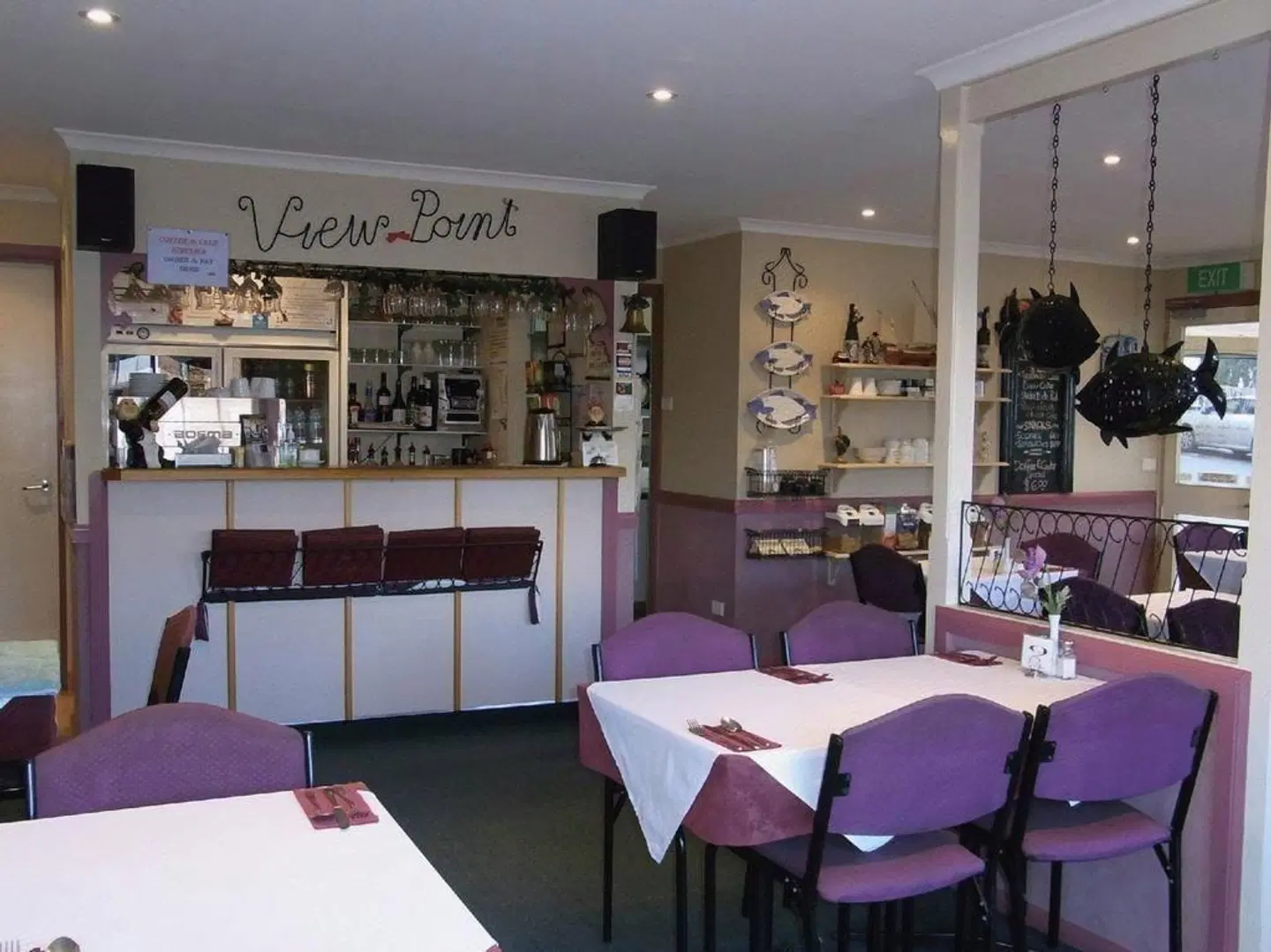 Amos House & Swansea Ocean Villas Restaurant