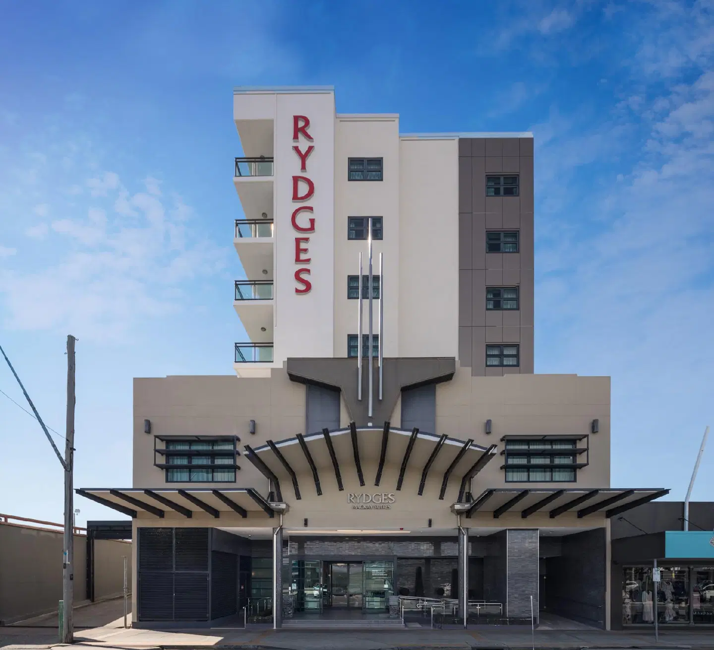 Mackay Grande Suites EXTERIOR