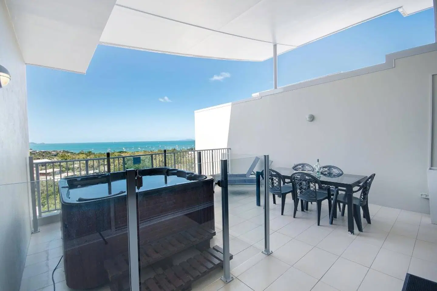 Azure Sea Airlie Beach Resort Terrasse