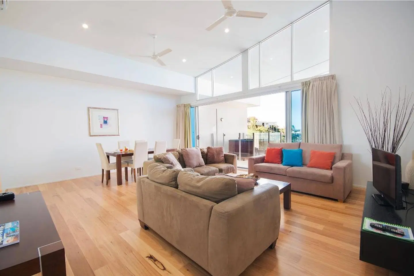 Azure Sea Airlie Beach Resort LOUNGE_LOBBY