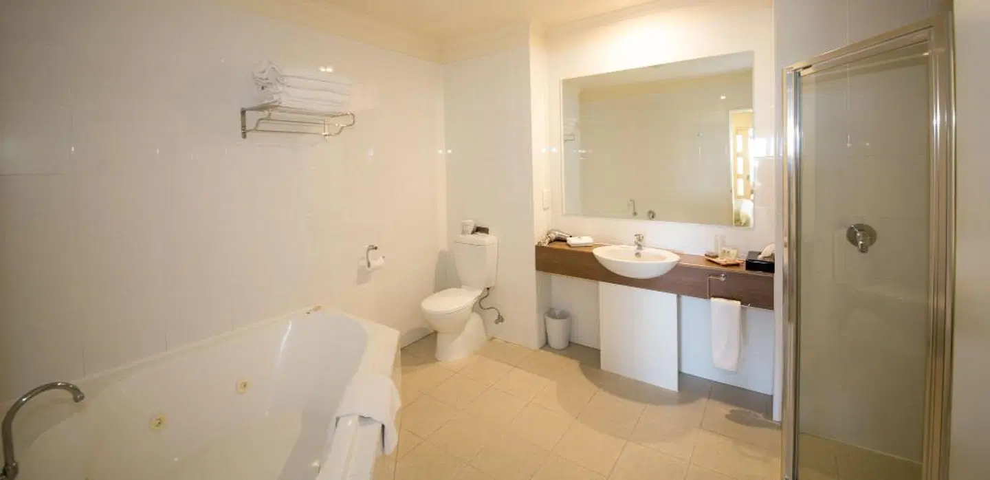 Links Lady Bay Resort Badezimmer