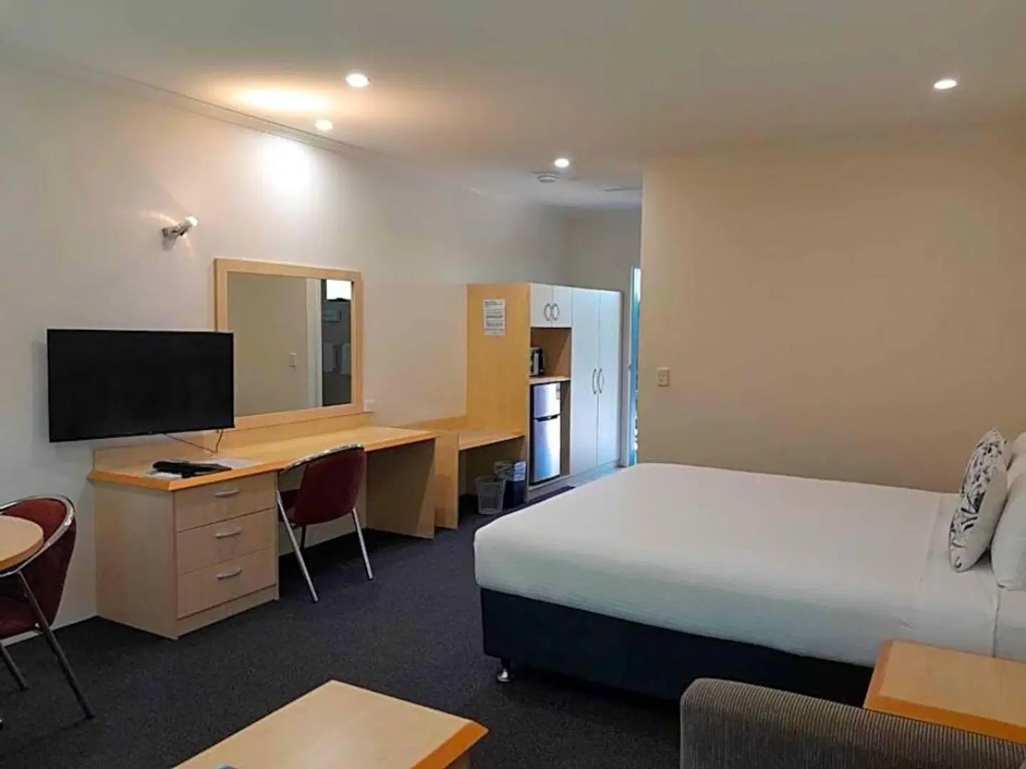 Red Bridge Motor Inn ROOM_EXAMPLE