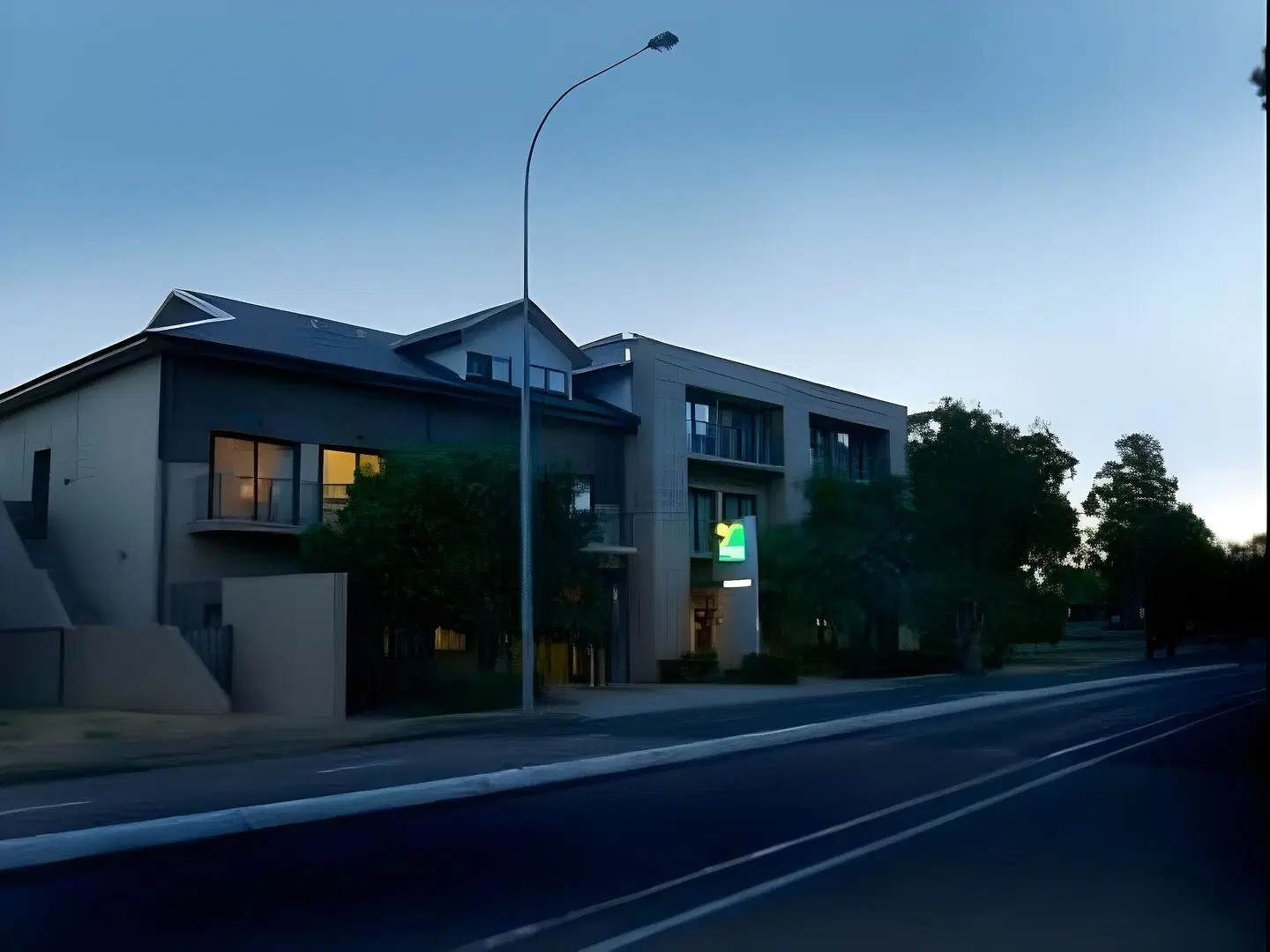 Quest Maitland EXTERIOR