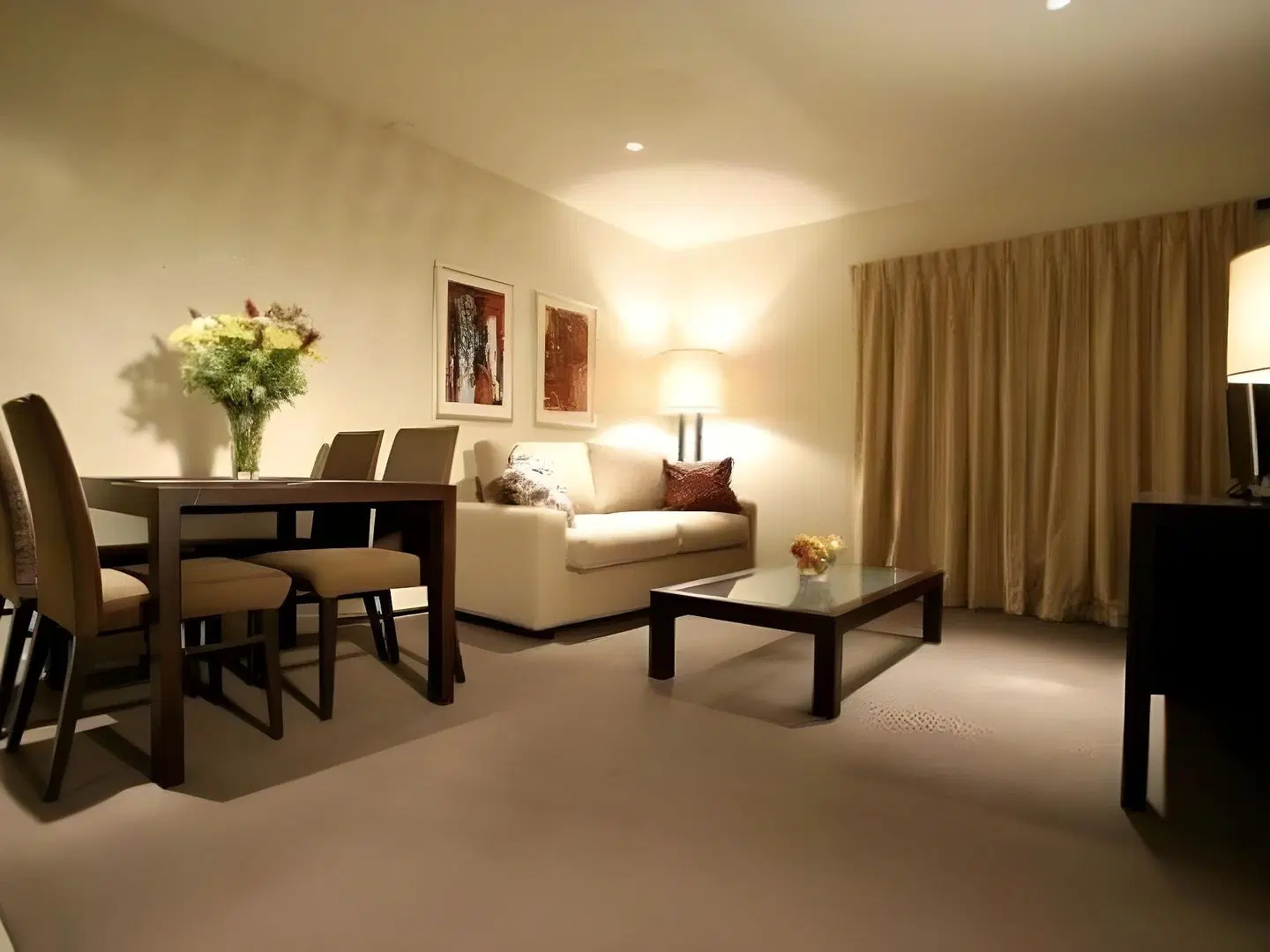 Quest Maitland ROOM_EXAMPLE