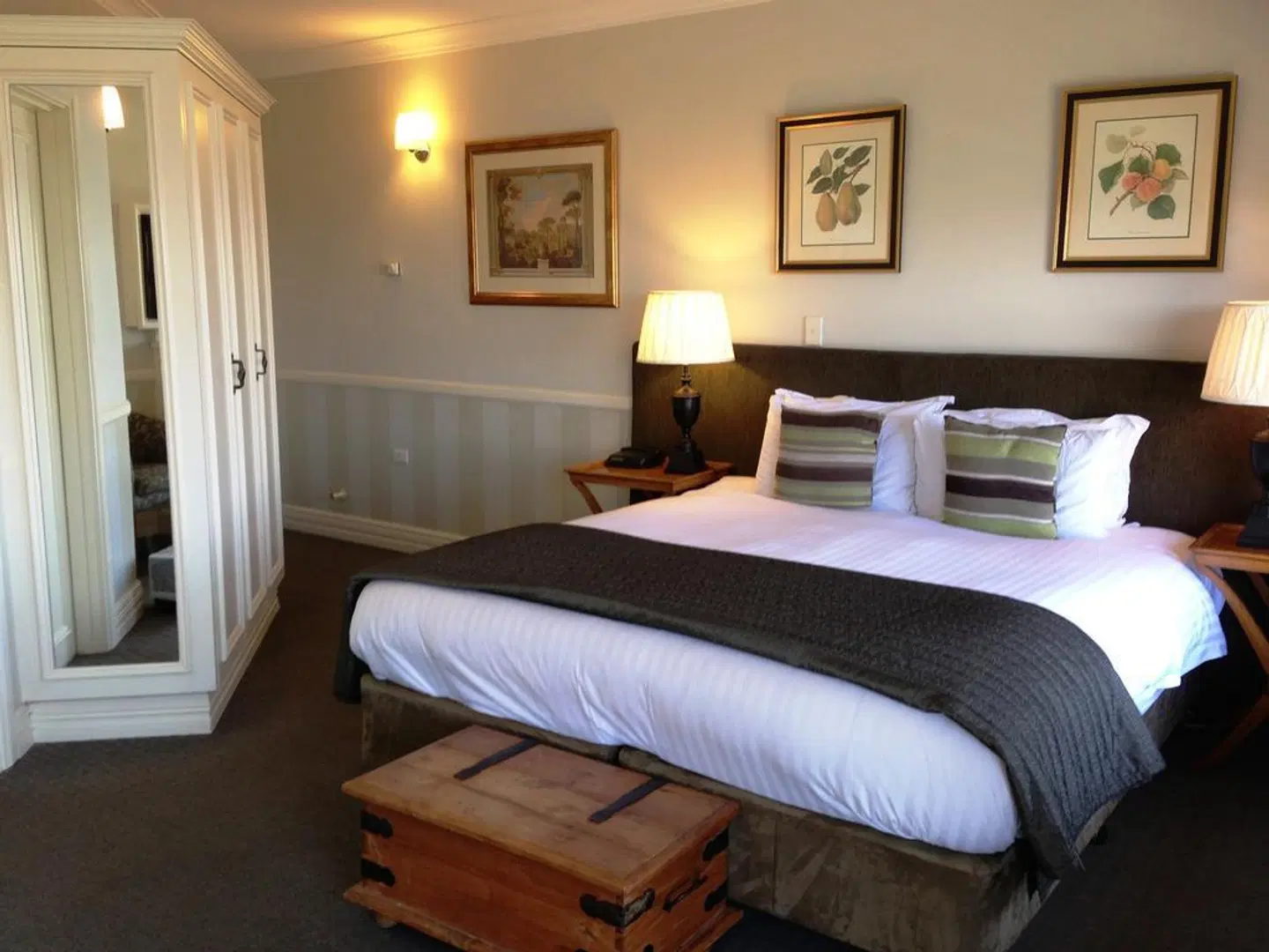 Echoes Boutique Hotel & Restaurant ROOM_EXAMPLE