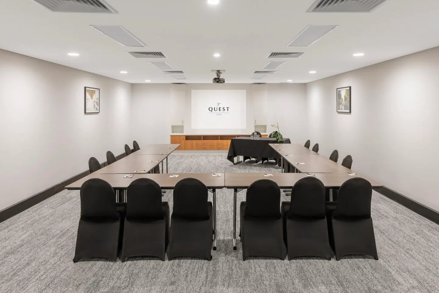 Quest Albury Konferenz