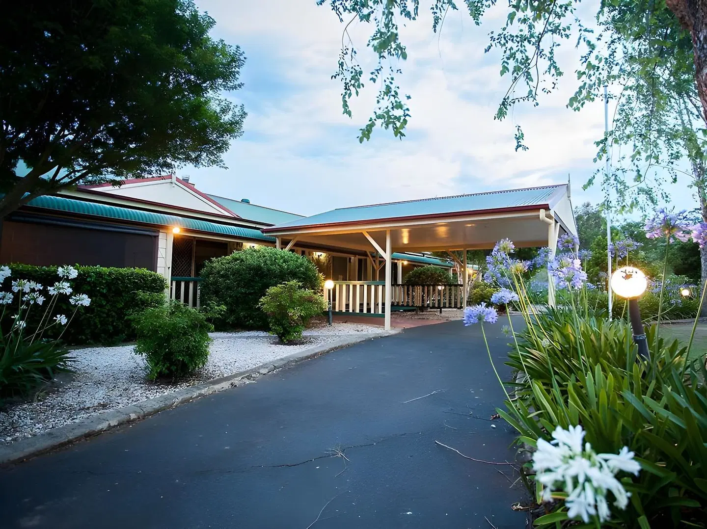 Bonville Lodge Bed & Breakfast EXTERIOR