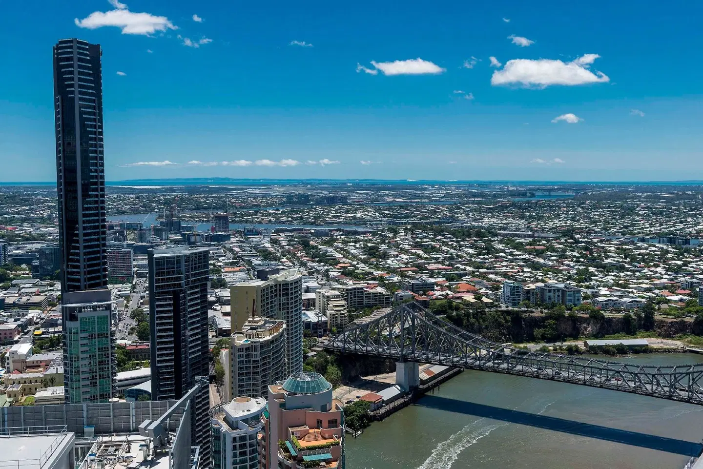 Oaks Brisbane Aurora Suites Strand
