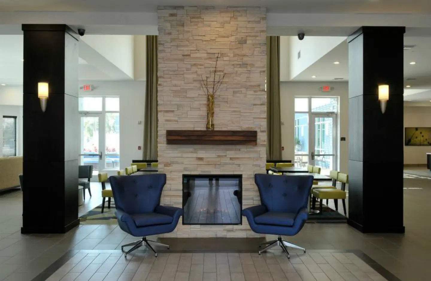 Staybridge Suites St. Petersburg Downtown by IHG LOUNGE_LOBBY