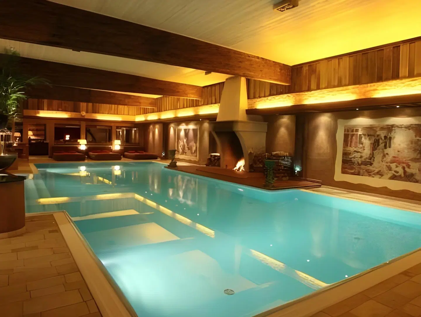 Wellnesshotel Seeschlösschen - Privat-SPA & Naturresort Hallenbad