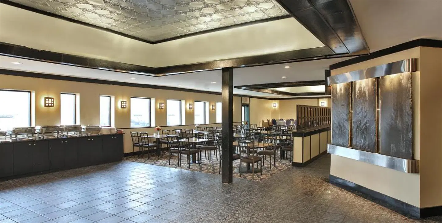 Best Western Plus Rockville Bar