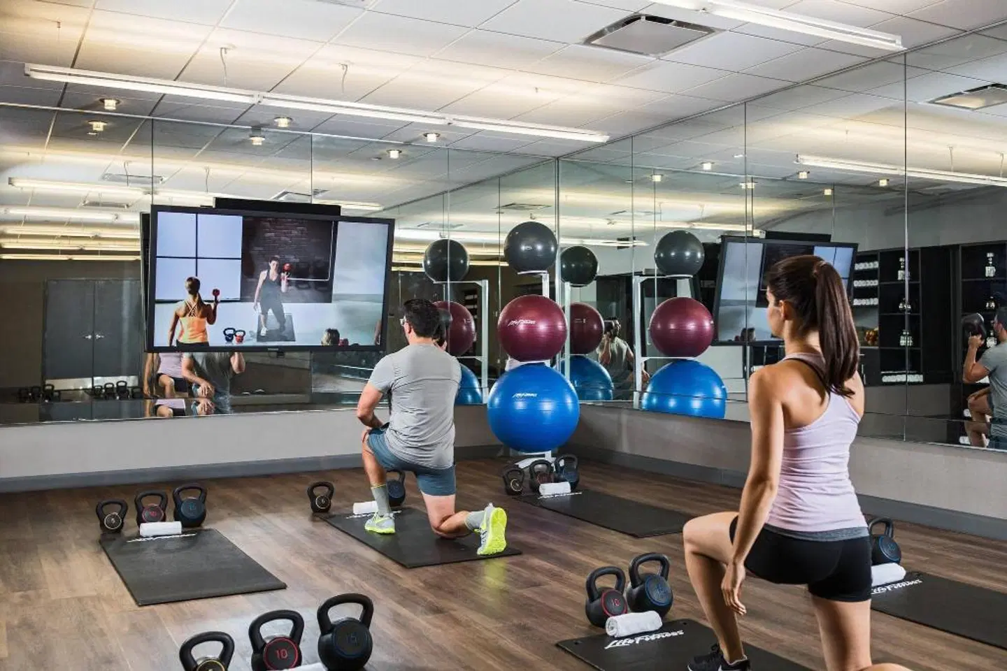Chicago Marriott Downtown Magnificent Mile SPORTS_AND_LEISURE