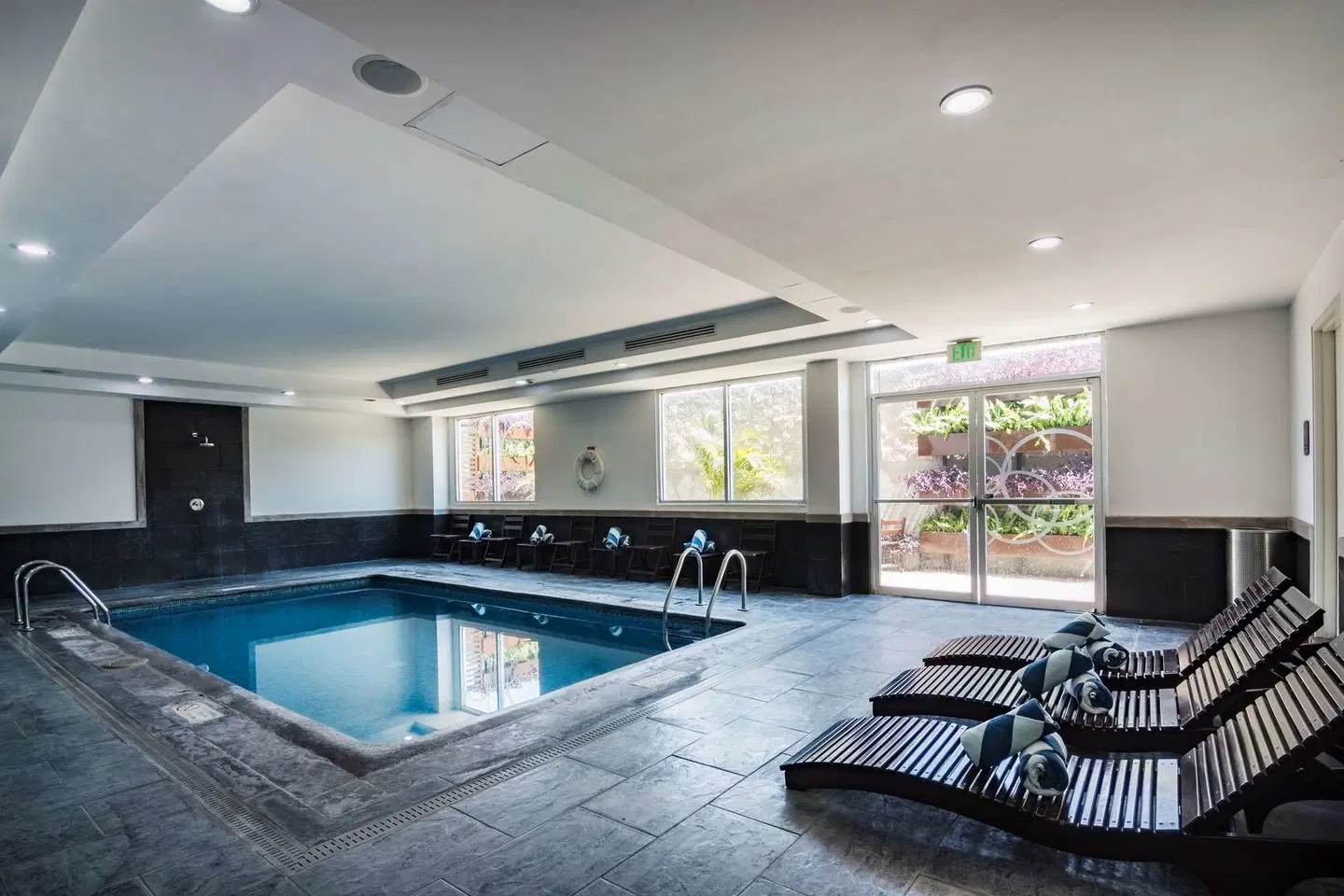 DoubleTree by Hilton Queretaro Hallenbad