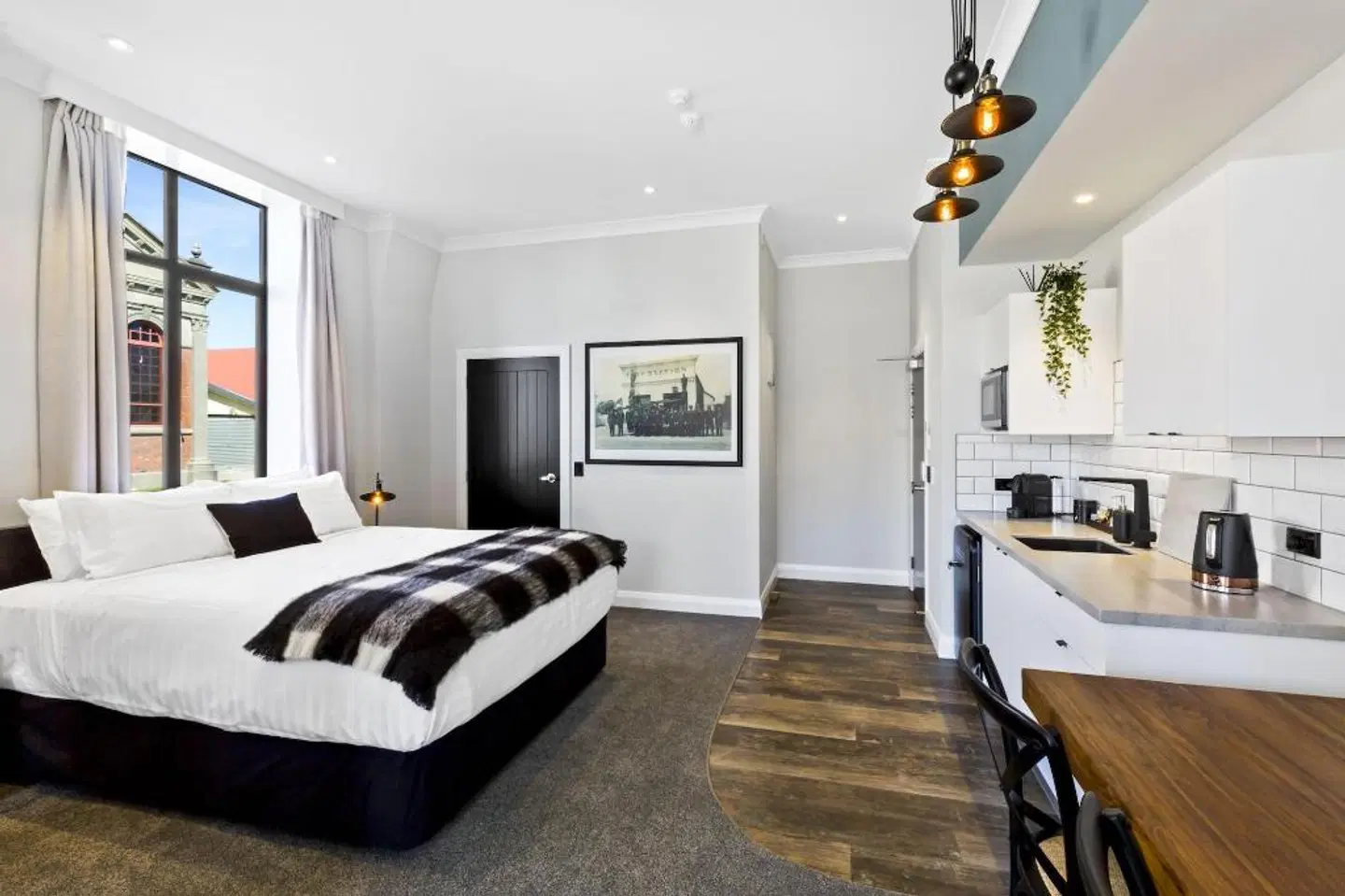 Hokitika Fire Station Boutique Accommodation ROOM_EXAMPLE