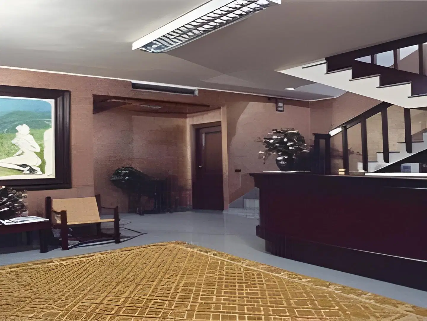 Quasar LOUNGE_LOBBY