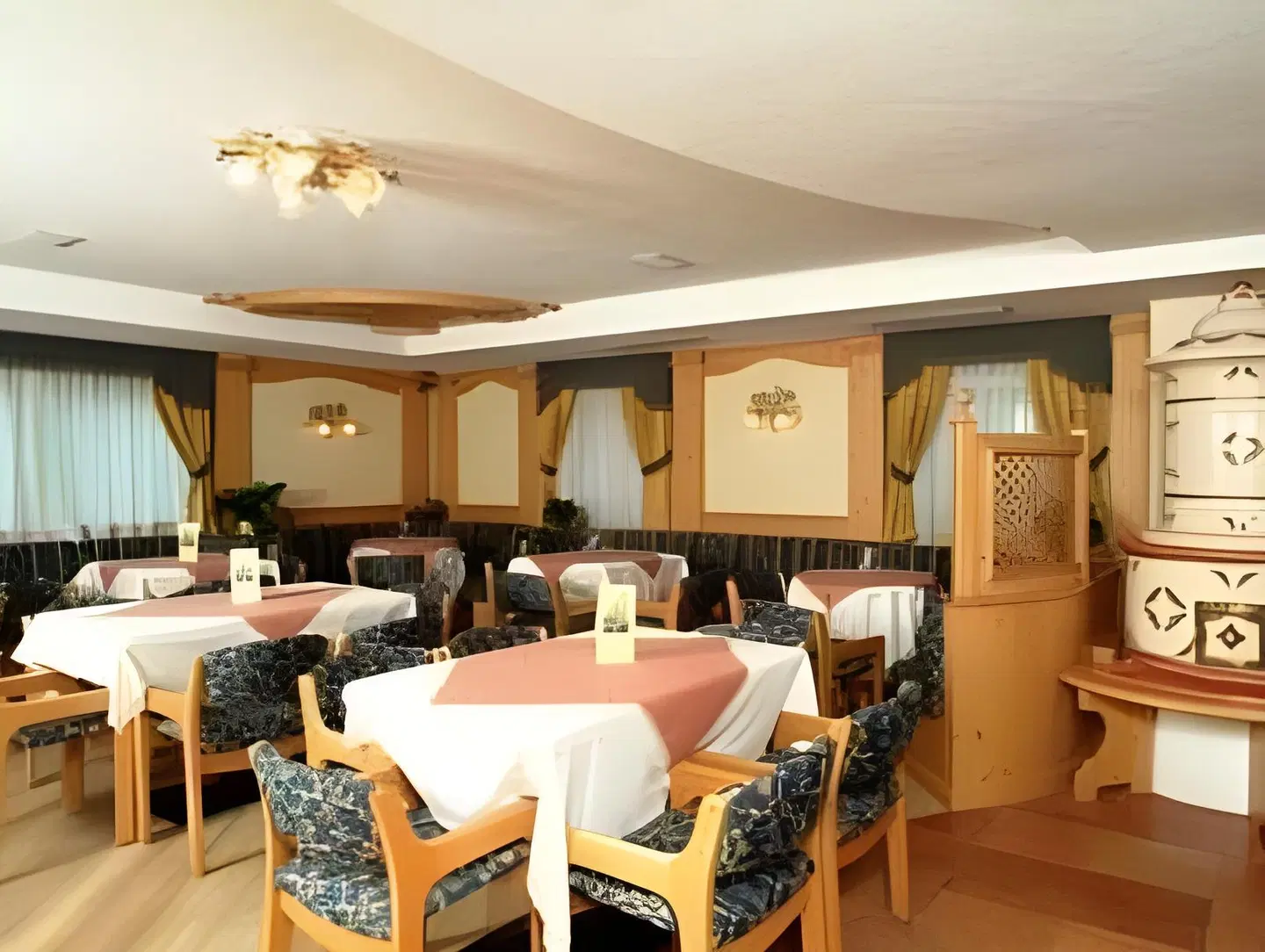 Albergo Dimaro Wellness Hotel Restaurant
