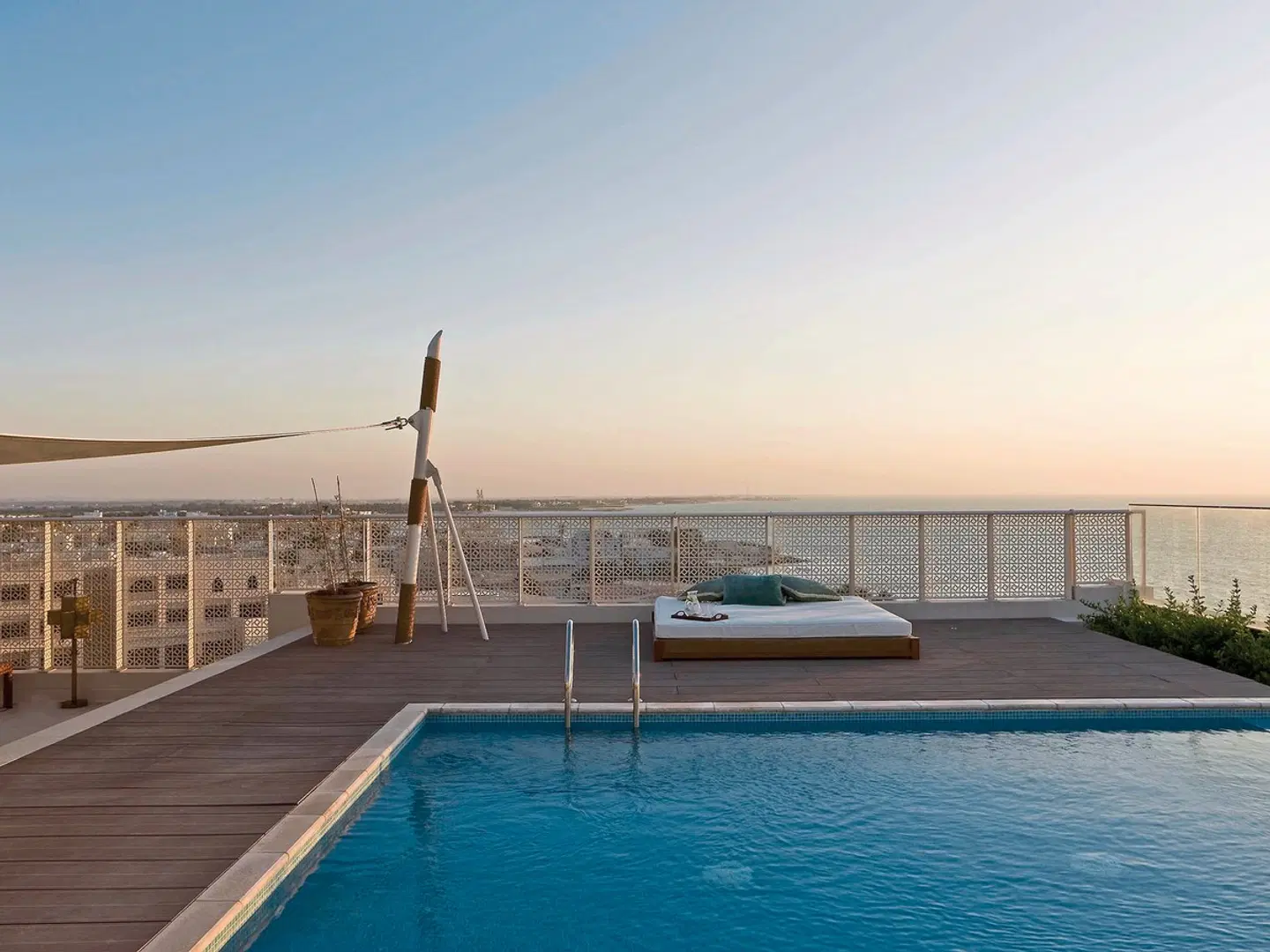 Sofitel Bahrain Zallaq Thalassa Sea & Spa OUTDOOR_POOL