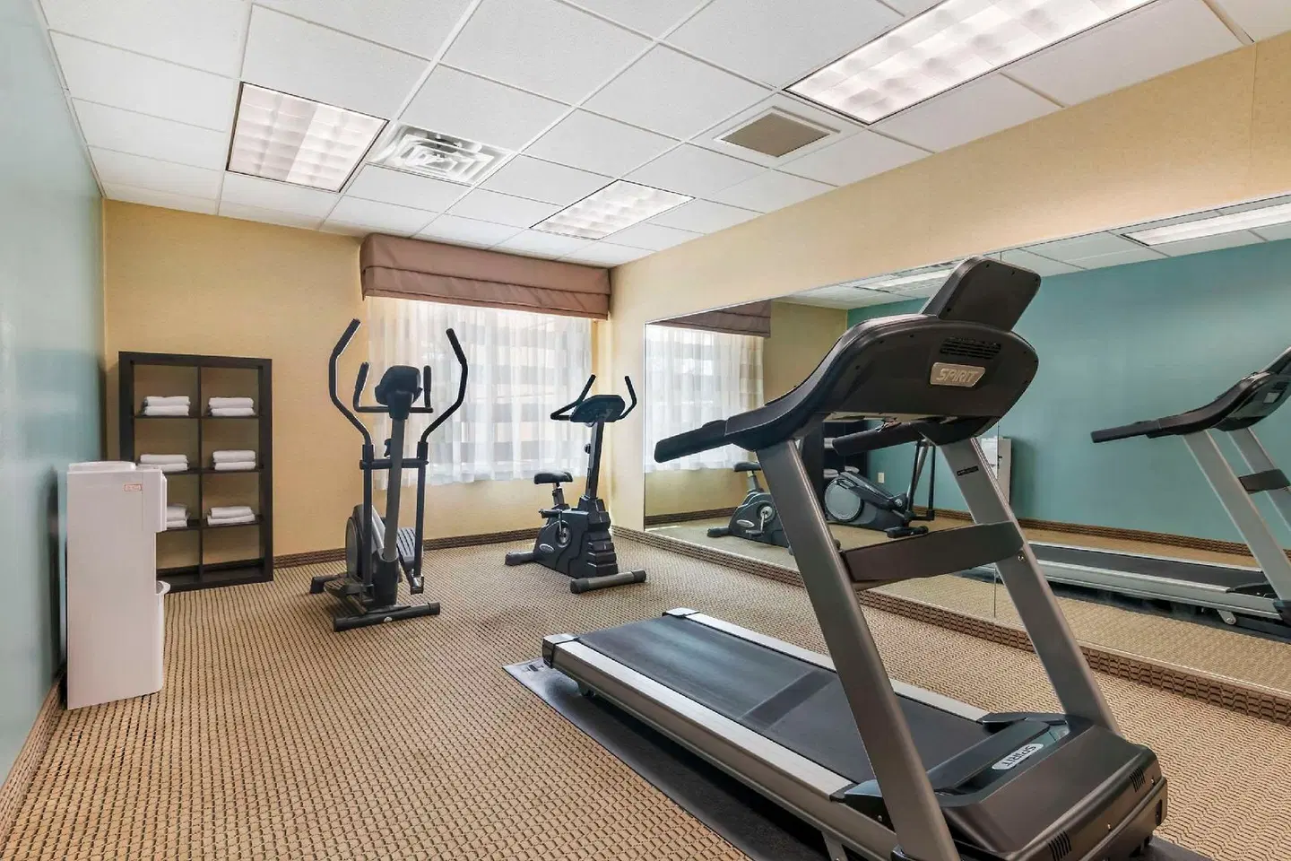 Sleep Inn & Suites SPORTS_AND_LEISURE