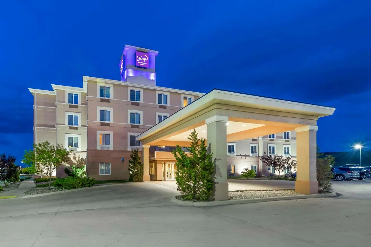 Sleep Inn & Suites EXTERIOR
