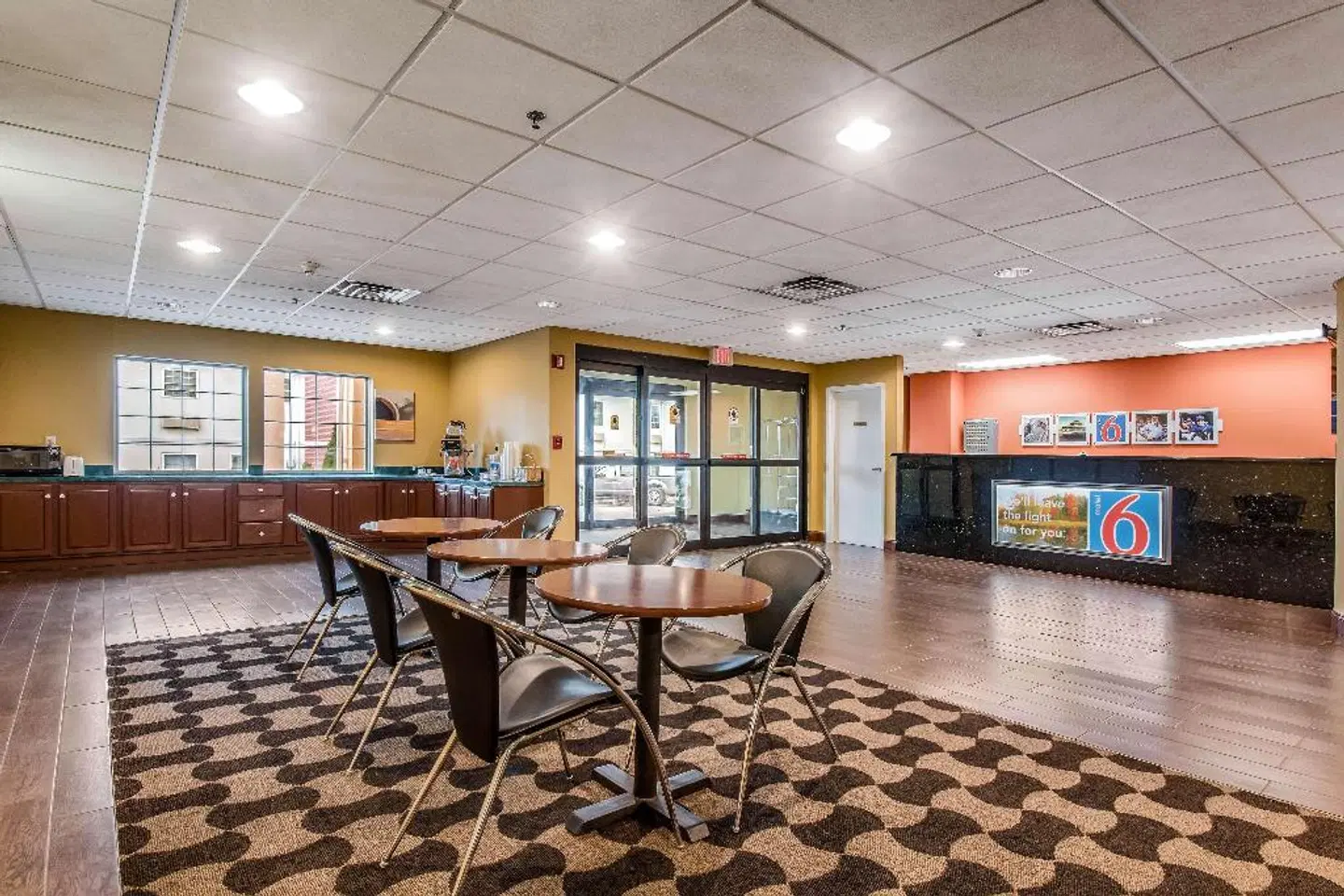 Motel 6 Harrisburg, PA - Hershey North LOUNGE_LOBBY